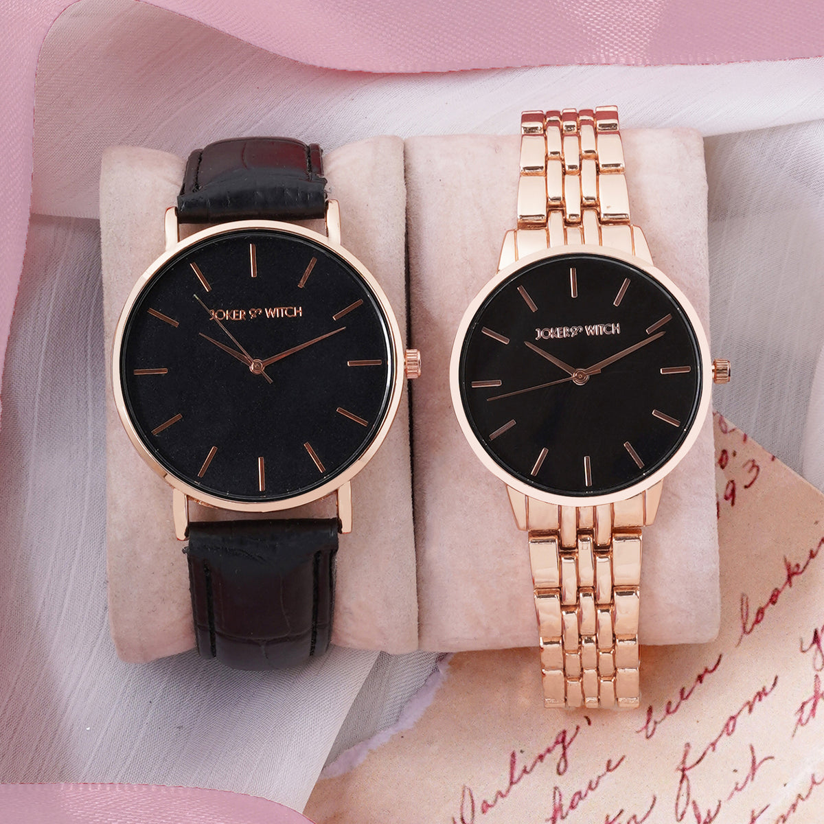 O shopping outlet couple watch