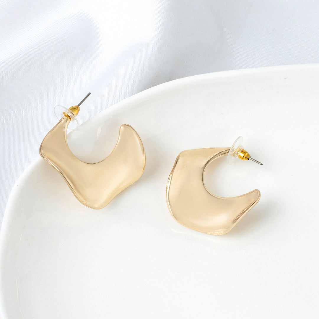 Gizelle Gold Hoop Earring