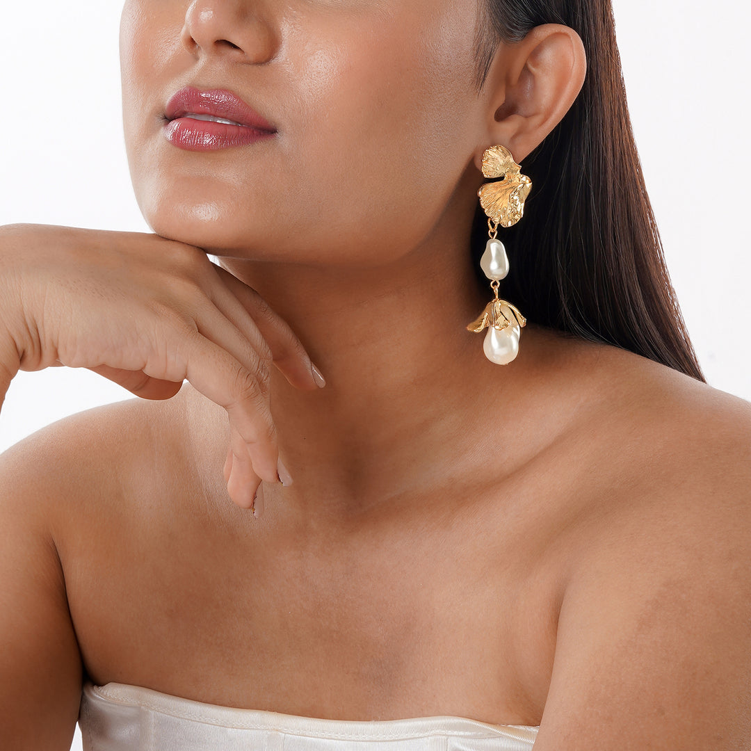 Thalassa Pearl Gold Earrings