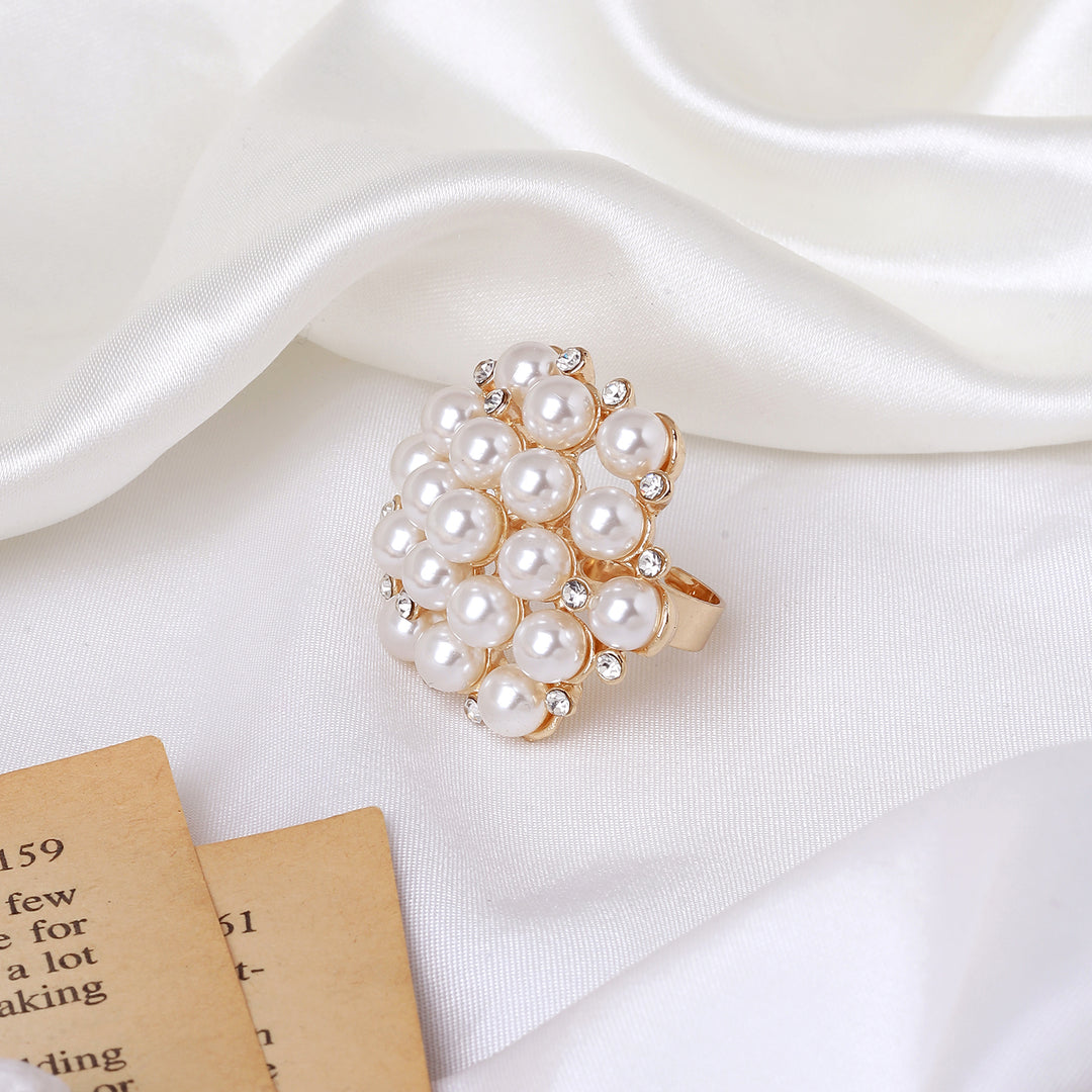Naida Pearl Gold Ring