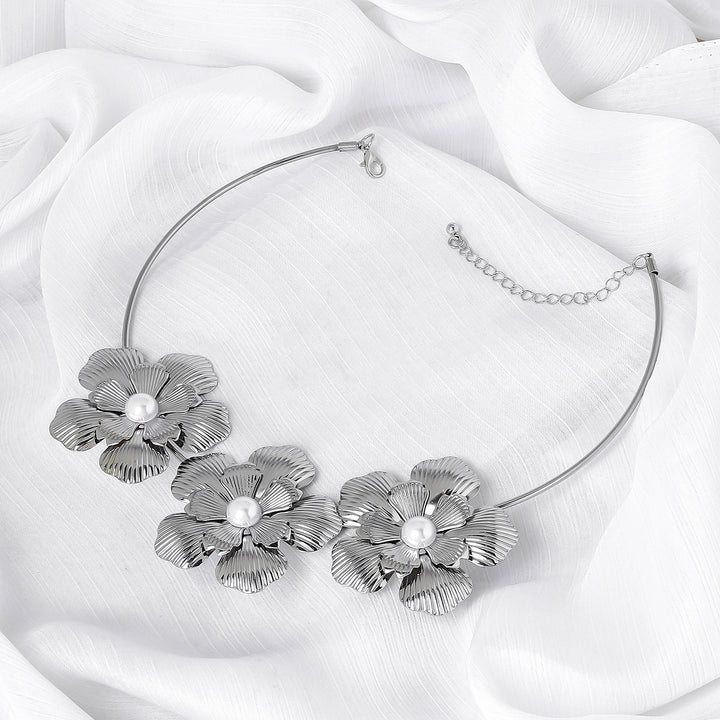 Gloxinia Floral Silver Necklace