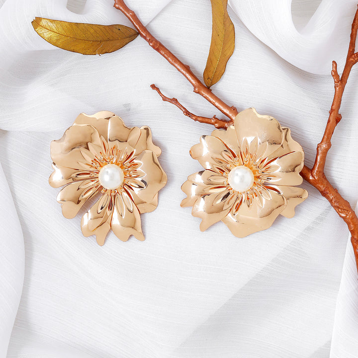 Kalmia Gold Earrings