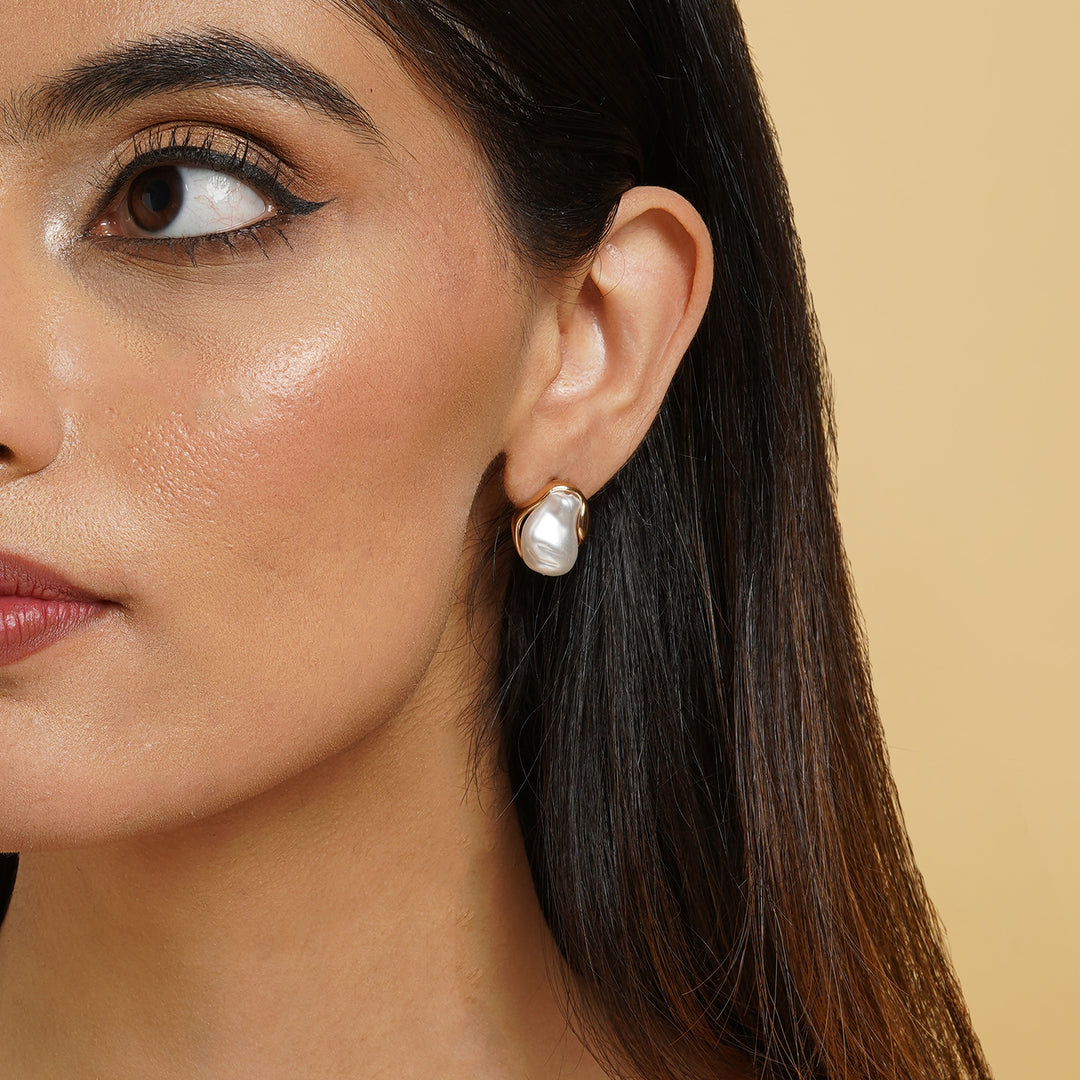 Aiko White & Gold Earrings