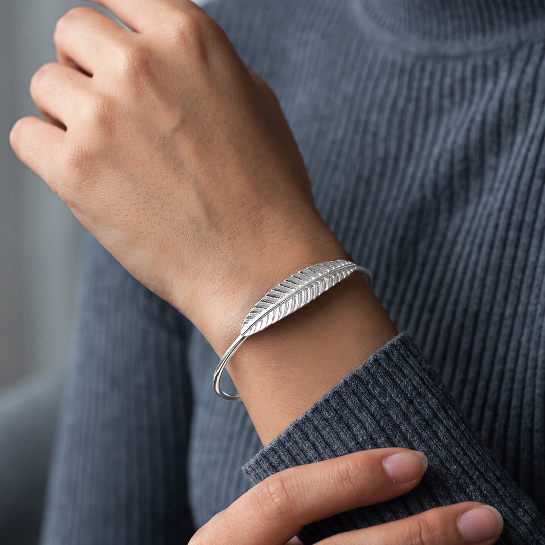 Single Leaf Silver Bracelet