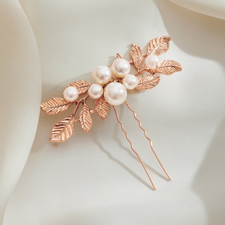 Chryseis pearl hairpin