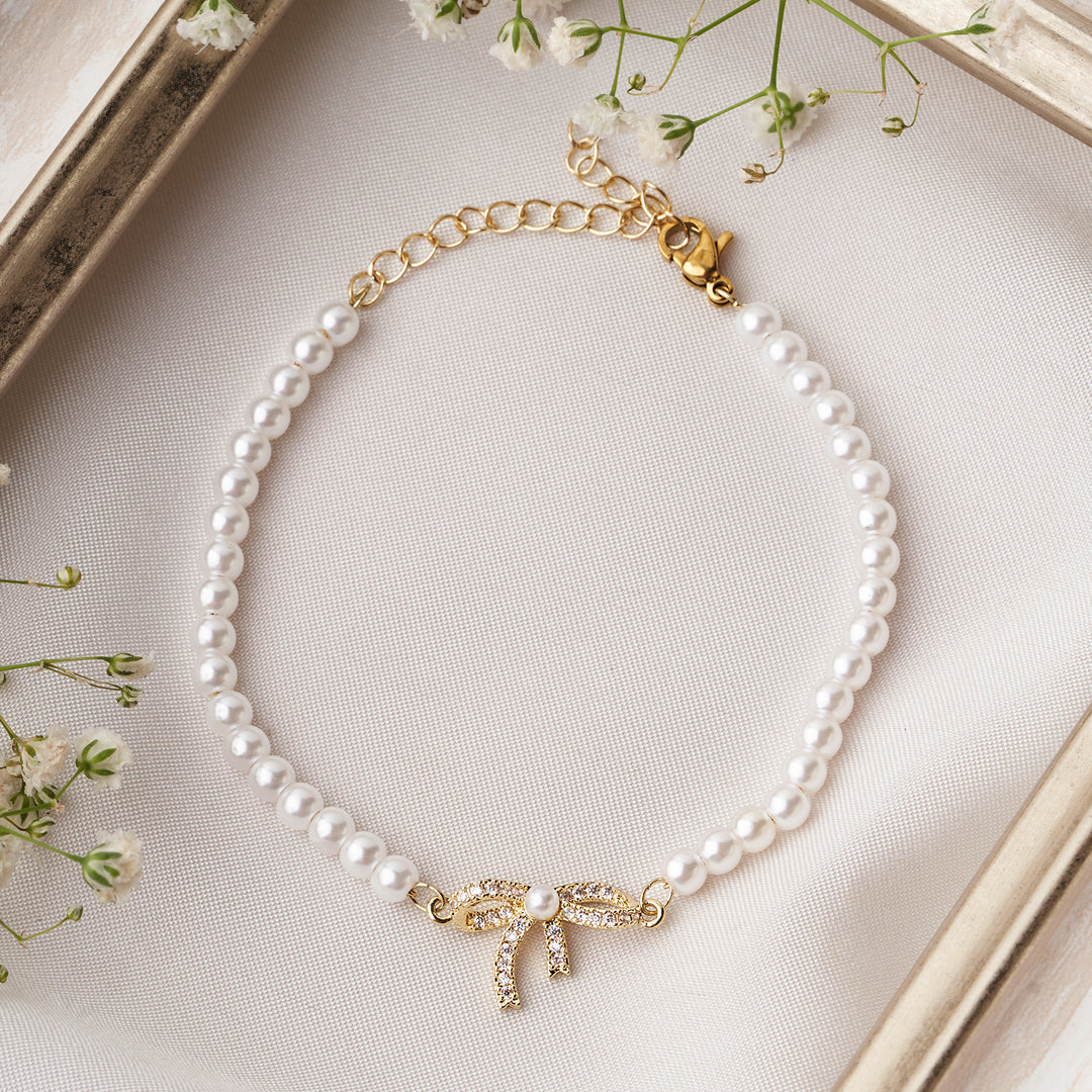 Zenia Bow Style Bracelet