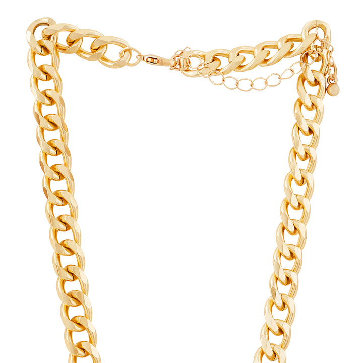 Elaria Gold Seashells Necklace