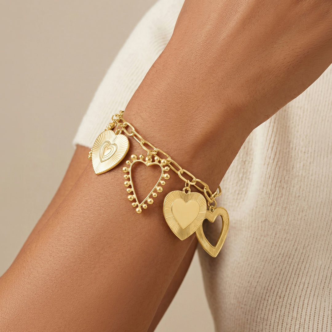 Amorette Gold Love Bracelet