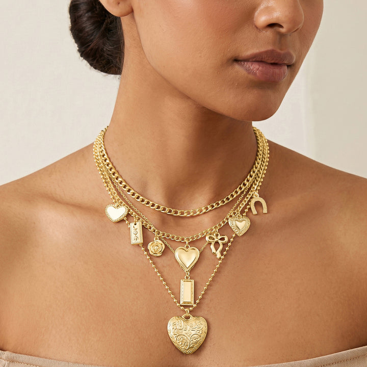 Amoralis Gold Love necklace