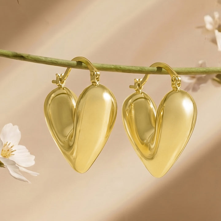 Flor Heart Shaped Gold Love Earrings