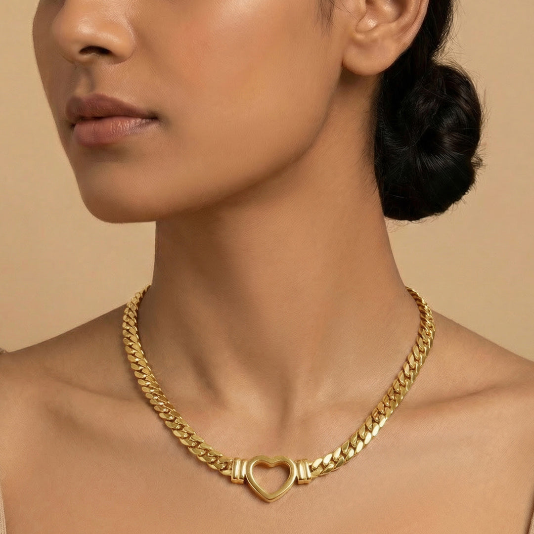 Swaya Gold Love Necklace
