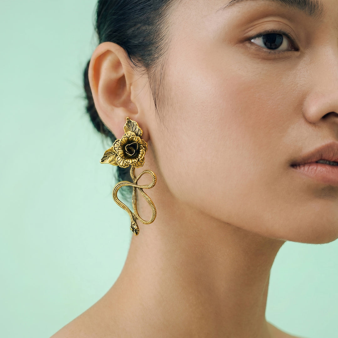 Avenira Gold Snake Earring