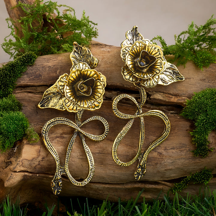Avenira Gold Snake Earring