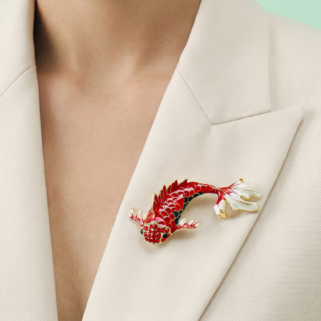 Umeruu Fish Brooch