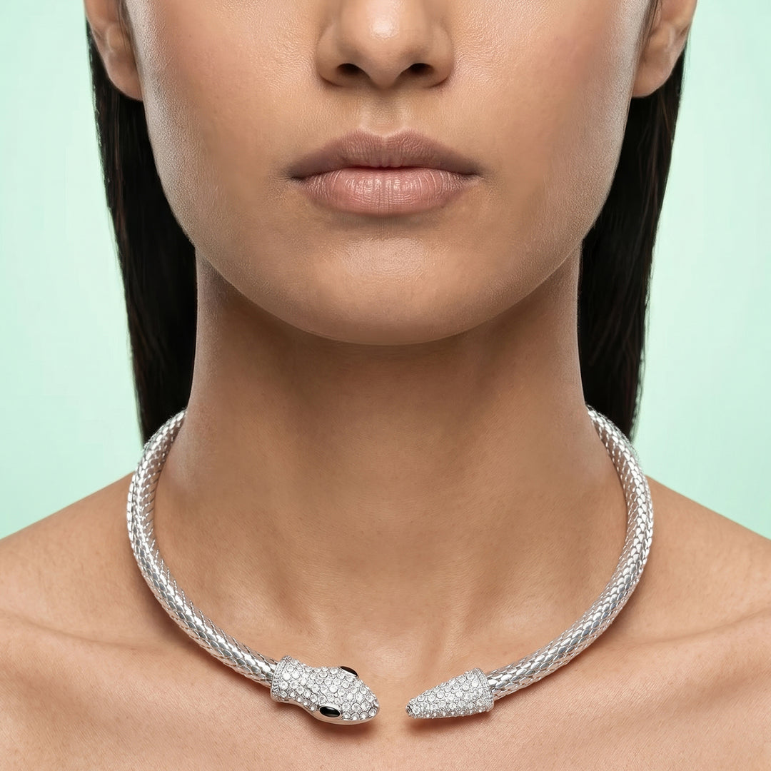 Hissé Silver Snake Necklace