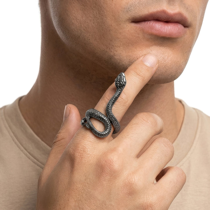 Sireva Black Snake Ring