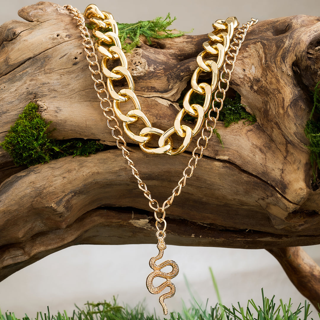 Nyxira Gold Snake Necklace