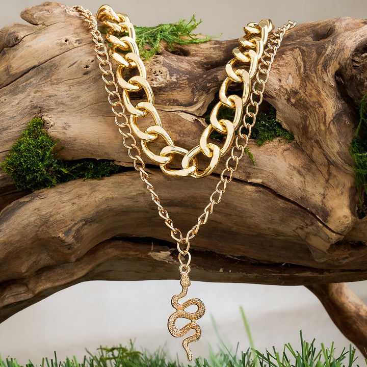 Nyxira Gold Snake Necklace