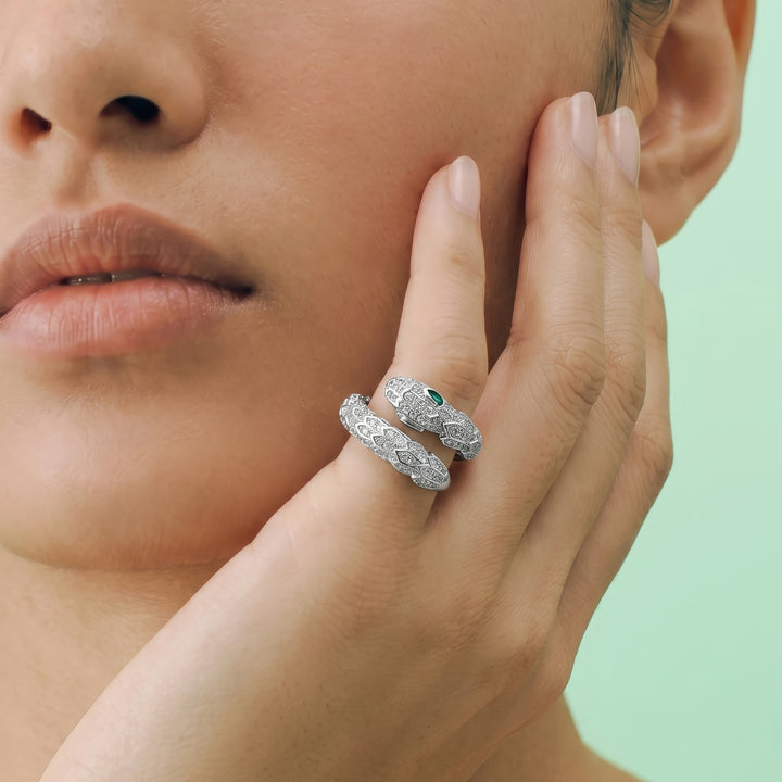 Venomé Gold Snake Ring