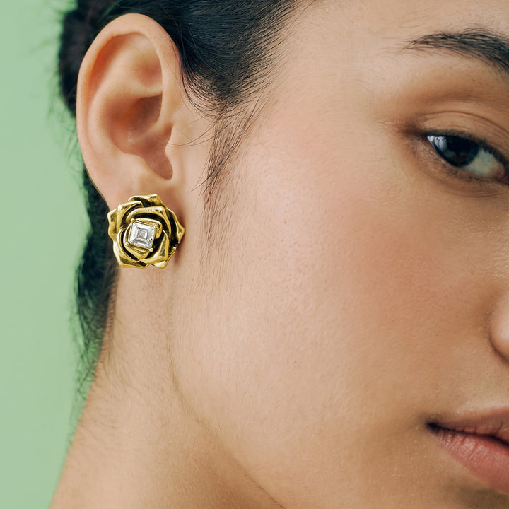 Rozira Gold Flower Earrings