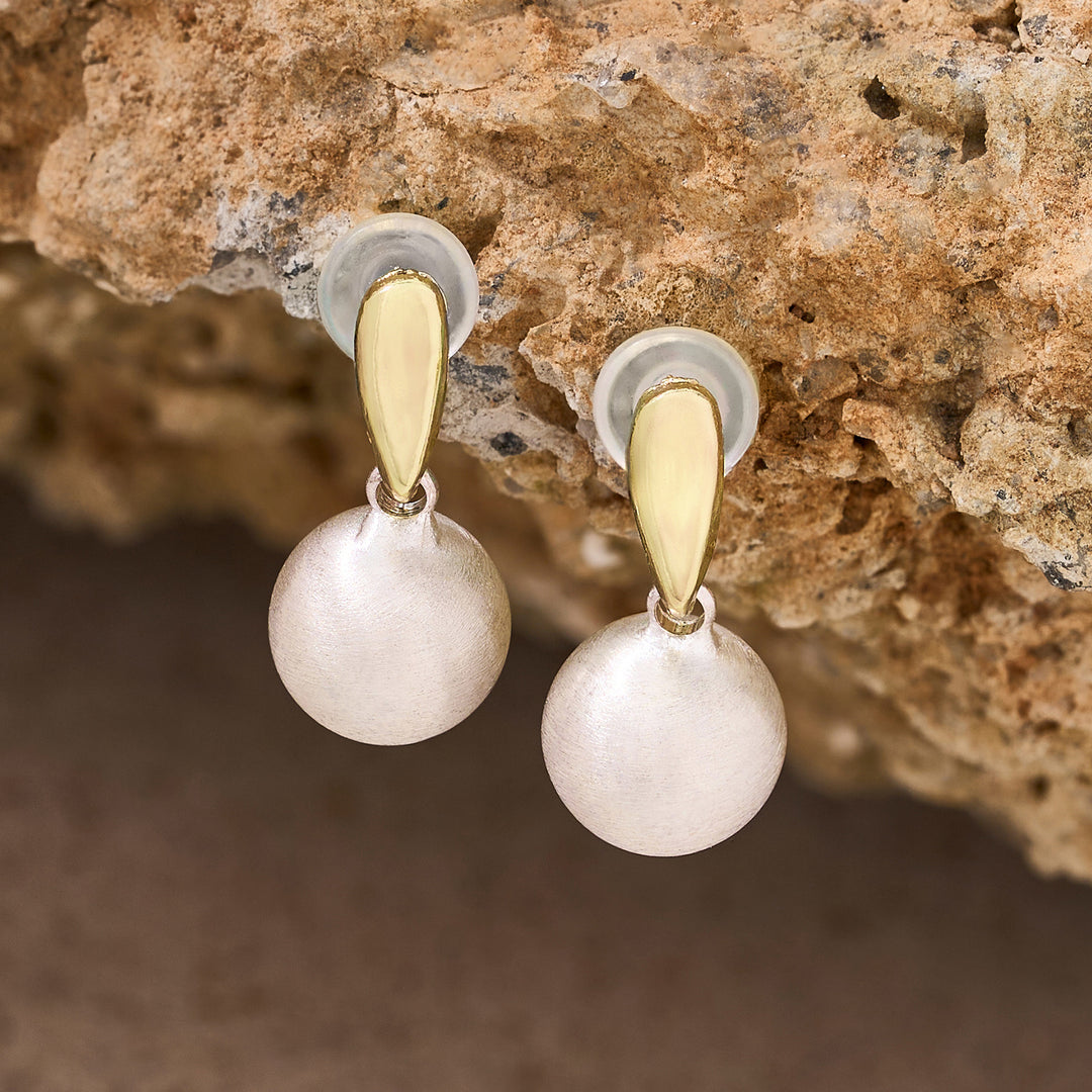 Nolyn Pearl Gold Earring