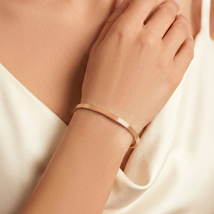 Minimal Rose Gold Mantra Band