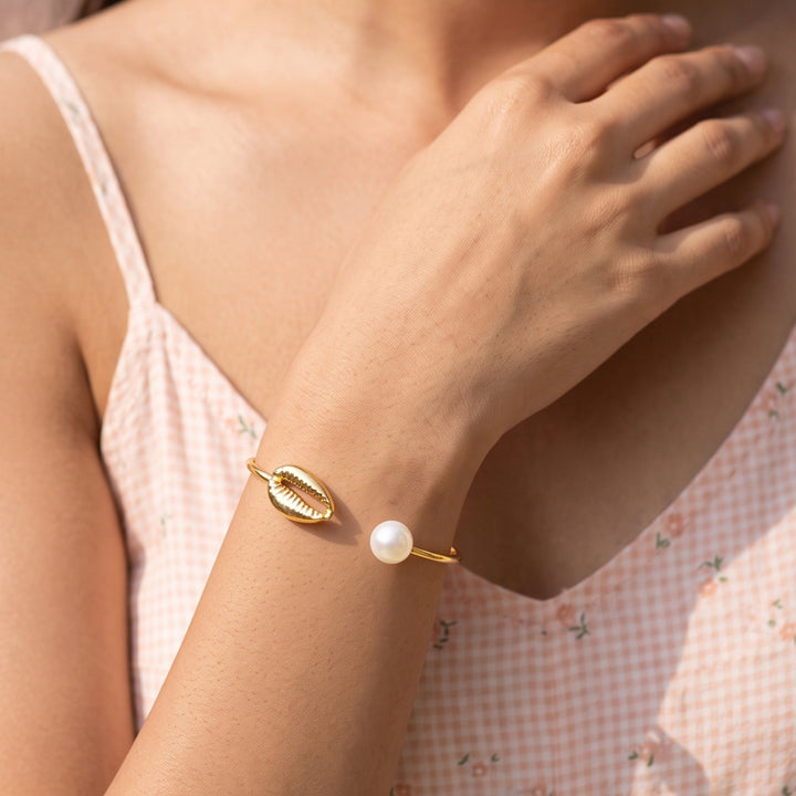 Ocean Of Pearls Gold Bracelet