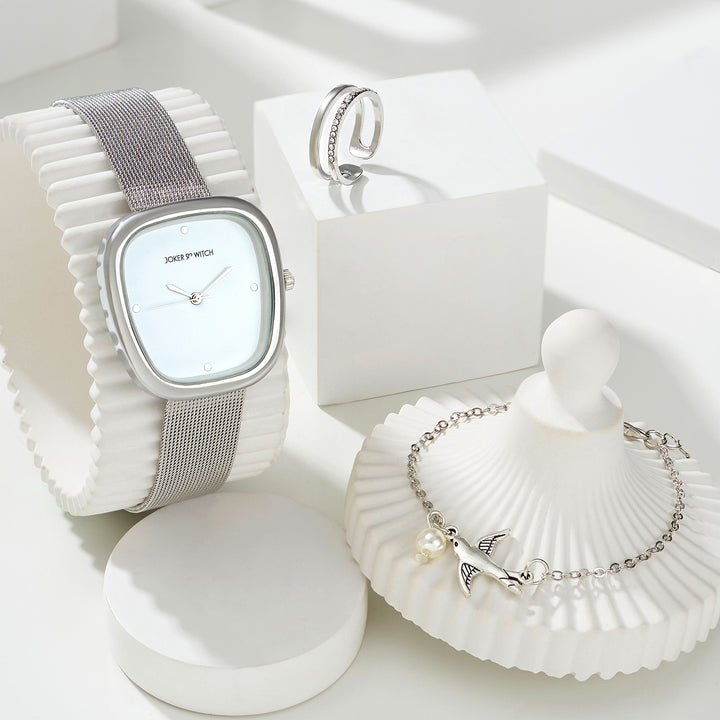 Iceglow Love Triangle