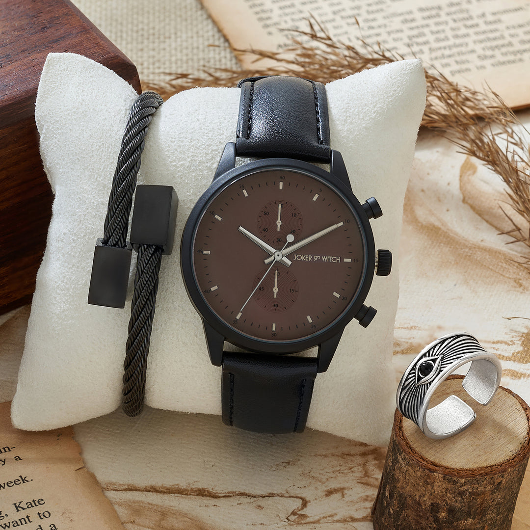 Maelis Men's Love Triangle