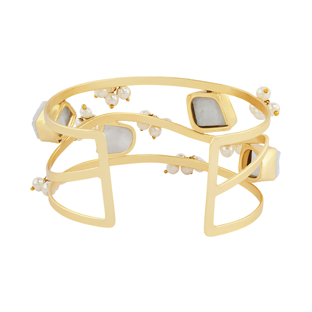 Soléa White Natural Stone Pearl Cuff Bracelet