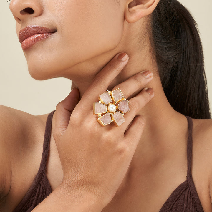 Soléa Pink Natural Stone Flower Ring