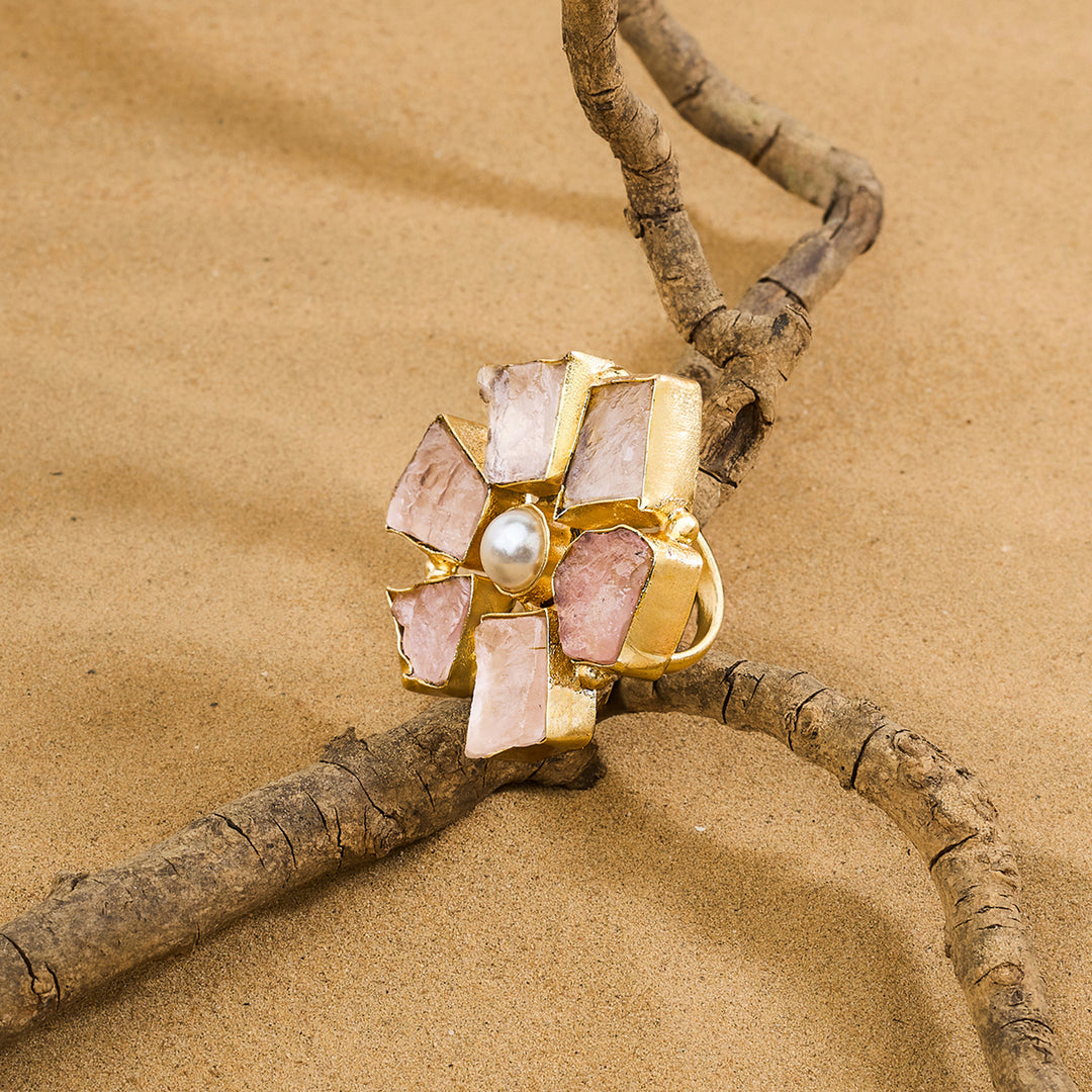 Soléa Pink Natural Stone Flower Ring