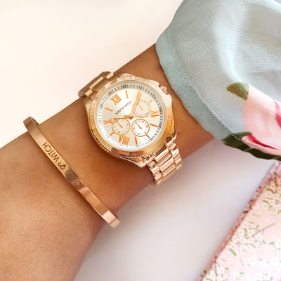 JOKER & WITCH - Look Look Look 👀 What we have got here?? 💁‍♀️ . . KAILA  WHITE DIAL ROSEGOLD WATCH BRACELET STACK An instant glam to your  attire!!!💫💥💫 . . #summer2020 #