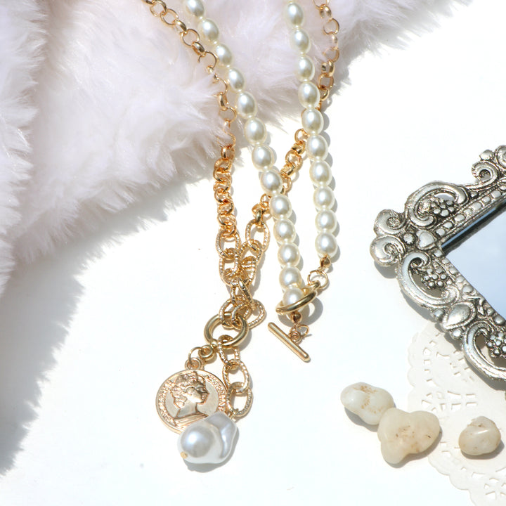Alluring Pearl and Gold Chain Link Layered Necklace