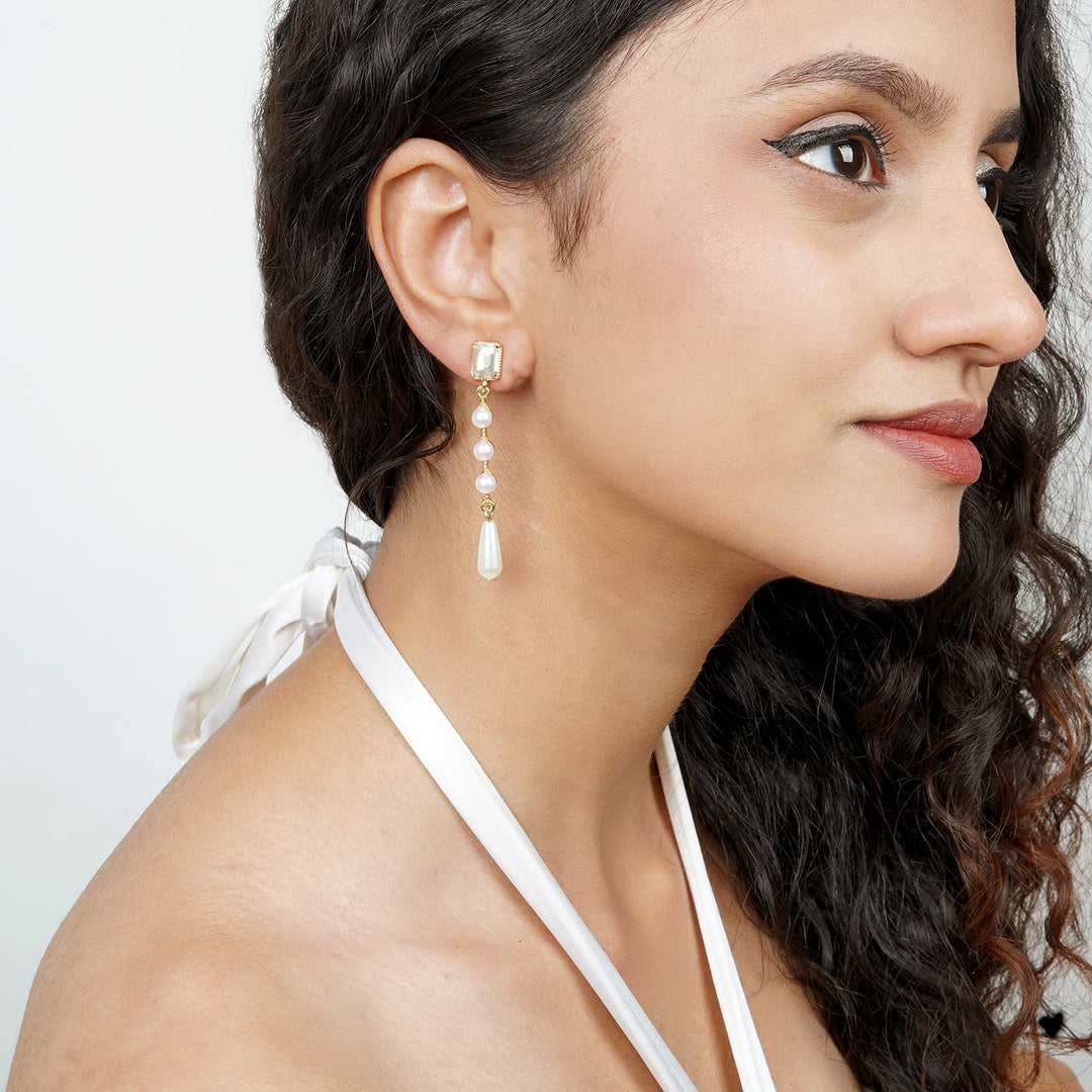 Averly Pearl Drop Earring