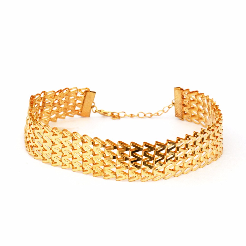 Statement Gold Choker