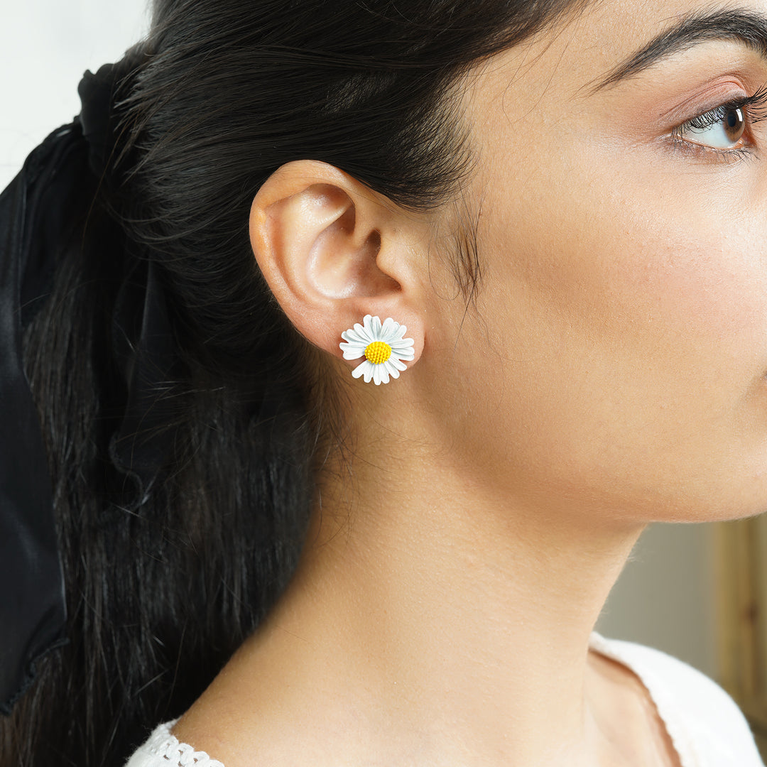 Merry Color Pop White Floral Earring