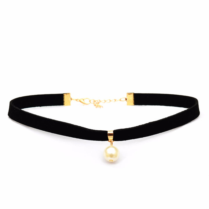 Single Pearl Black Choker - Joker & Witch