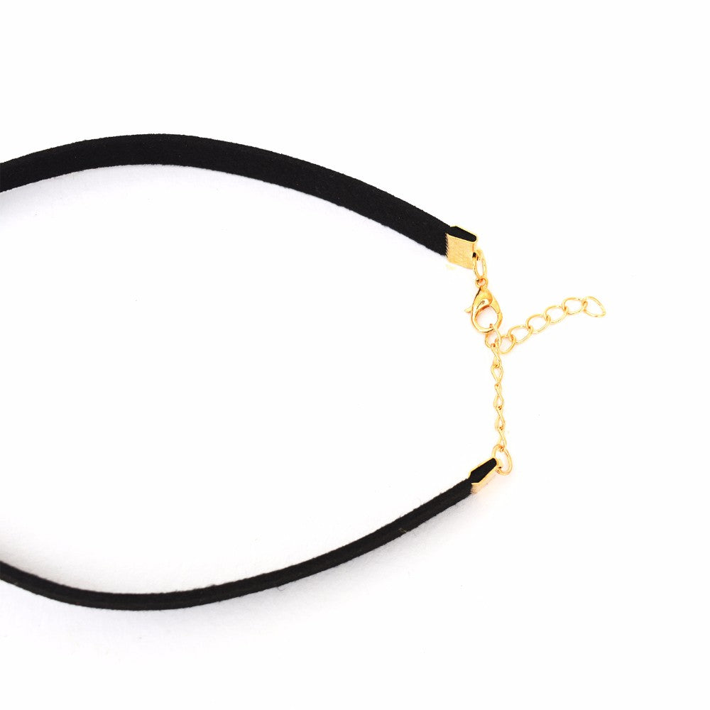 Single Pearl Black Choker - Joker & Witch