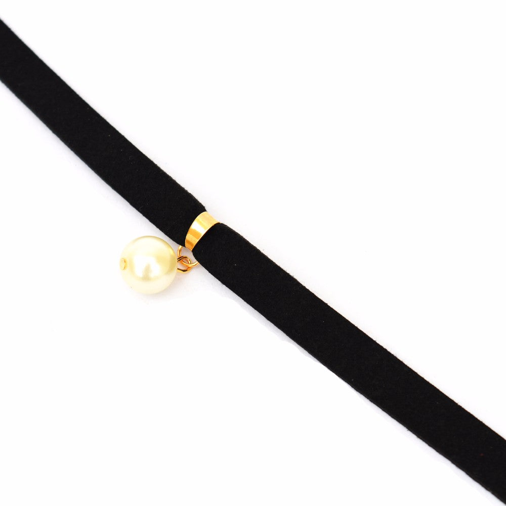 Single Pearl Black Choker - Joker & Witch