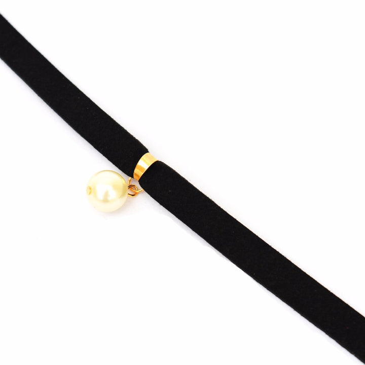 Single Pearl Black Choker - Joker & Witch