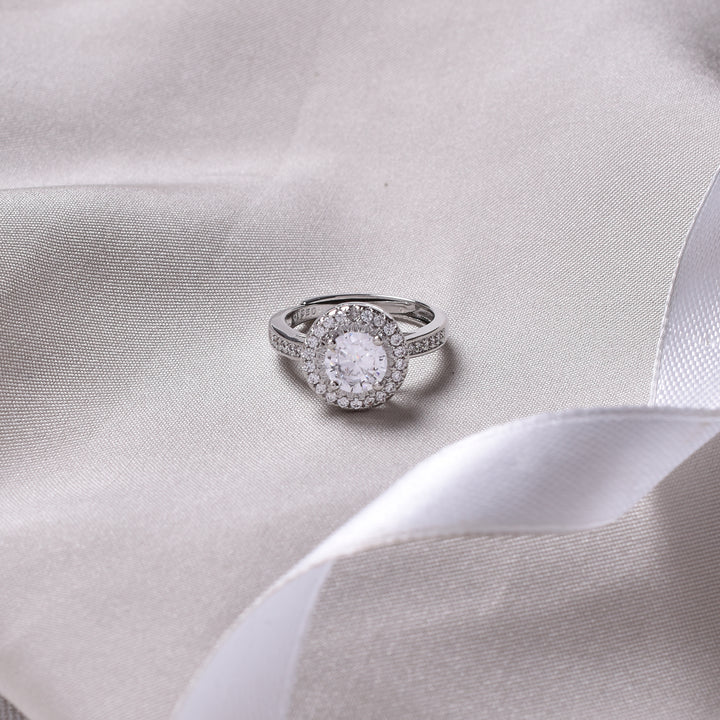 Lilura Rhinestone Ring