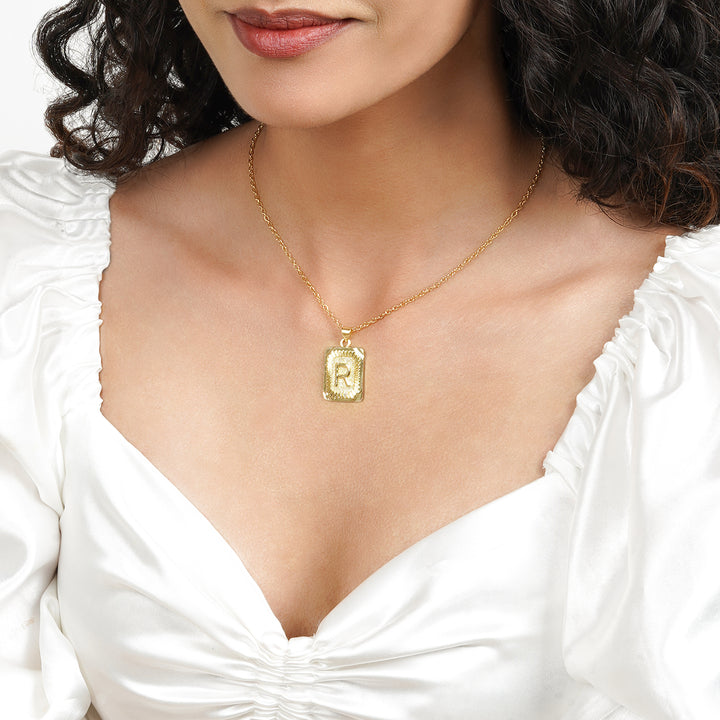 Daze Alphabet R Necklace