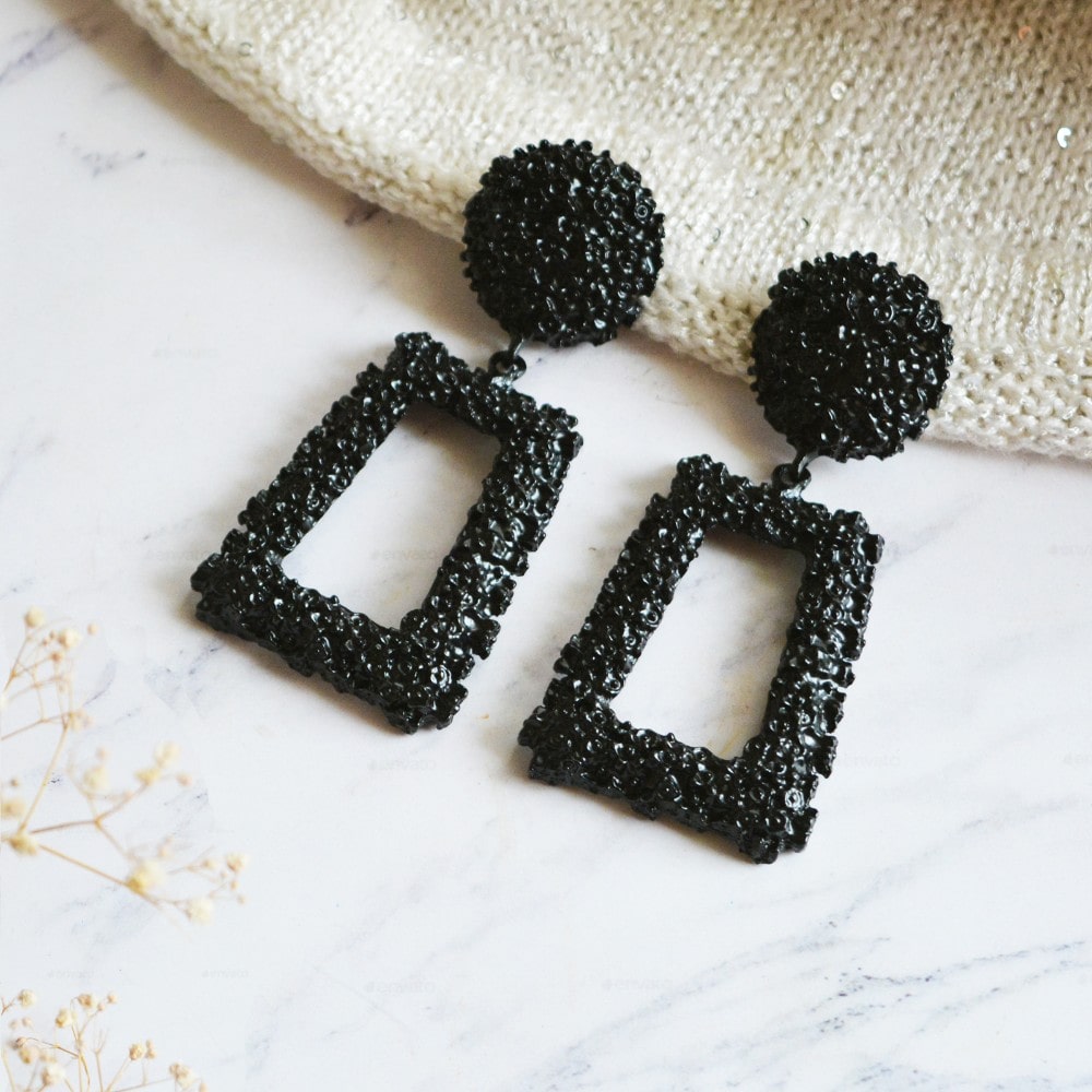 Crumbled Roses Metallic Black Party Earrings - Joker & Witch