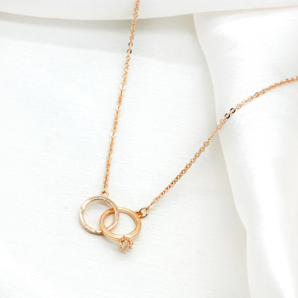 Family Love Circle Pendant Necklace - Rose Gold Plated - MYKA