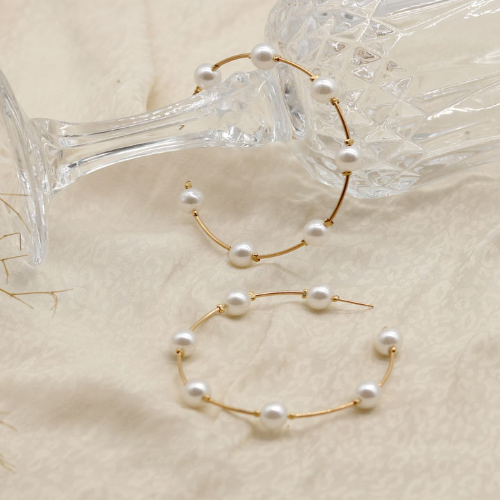 Chic Pearls Hoop Earrings - Joker & Witch
