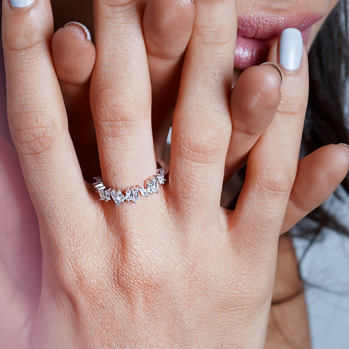 Ochi Dainty Silver Ring