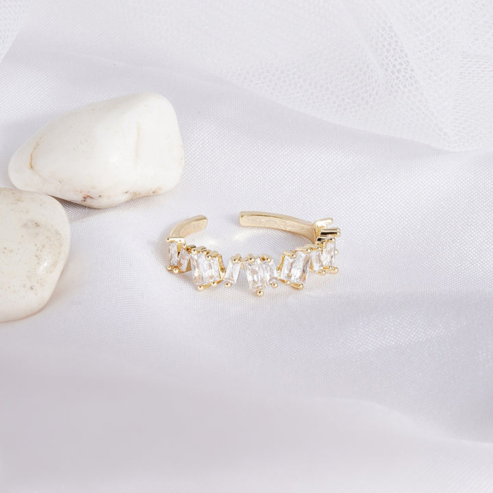 Ochi Dainty Gold Ring