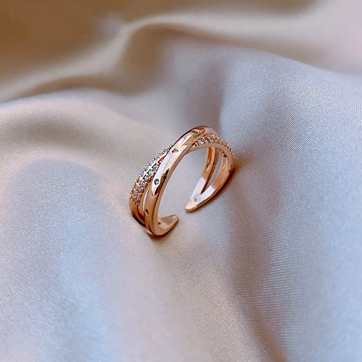 Fortuna Dainty Rosegold Ring