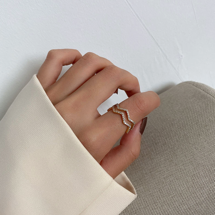 Chevron Dainty Gold Ring